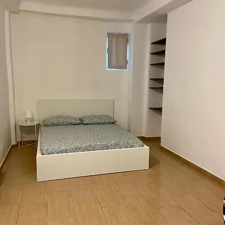 Morosini 11 Apartamento *